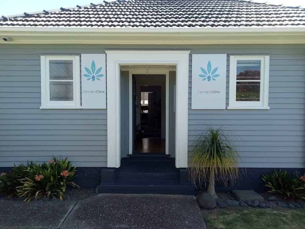 Is CBD Oil Legal in NZ? Is Medicinal Weed Legal in NZ? Can I Import It?